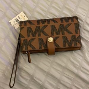 NWT Michael Kors wallet